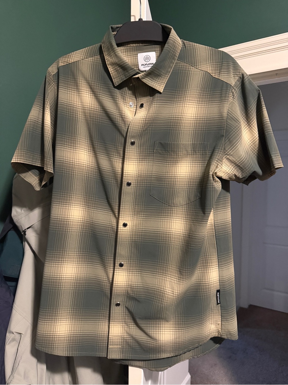 FlyLow Green Plaid Short Sleeve Button-Up Shirt